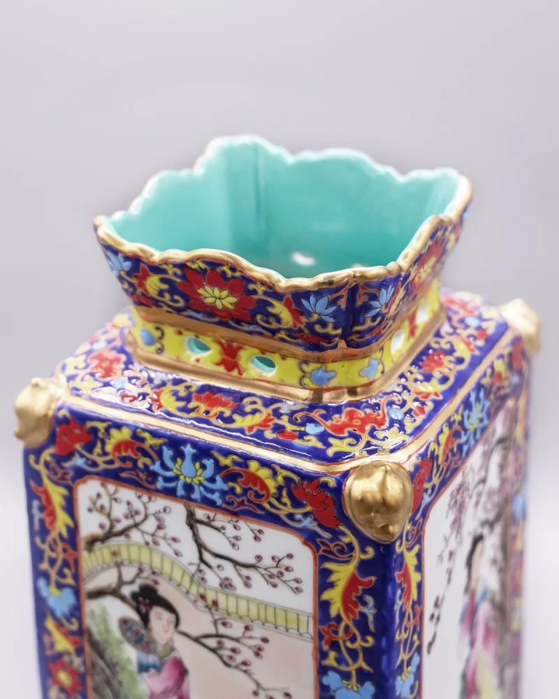 Old Qing Enamel Gold Beauty Vase - Image 4