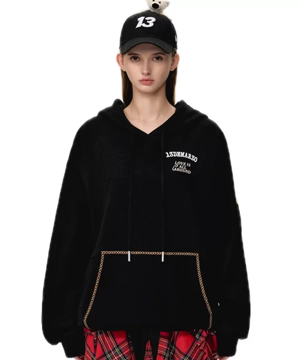 Bear big logo patch hoodie in black 13de marzo 907526