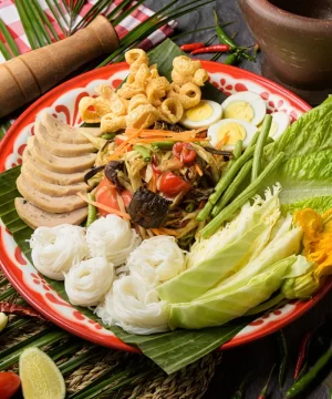 Papaya Salad Som Tum Tray